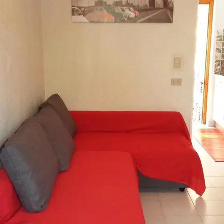 Charming Studio In / 40 Sqm / Shared Pool Appartamento